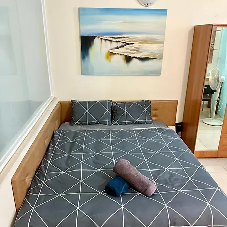 Great Location Maltese Flat דירה